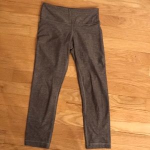 Lululemon Wonder Under Capri Leggings